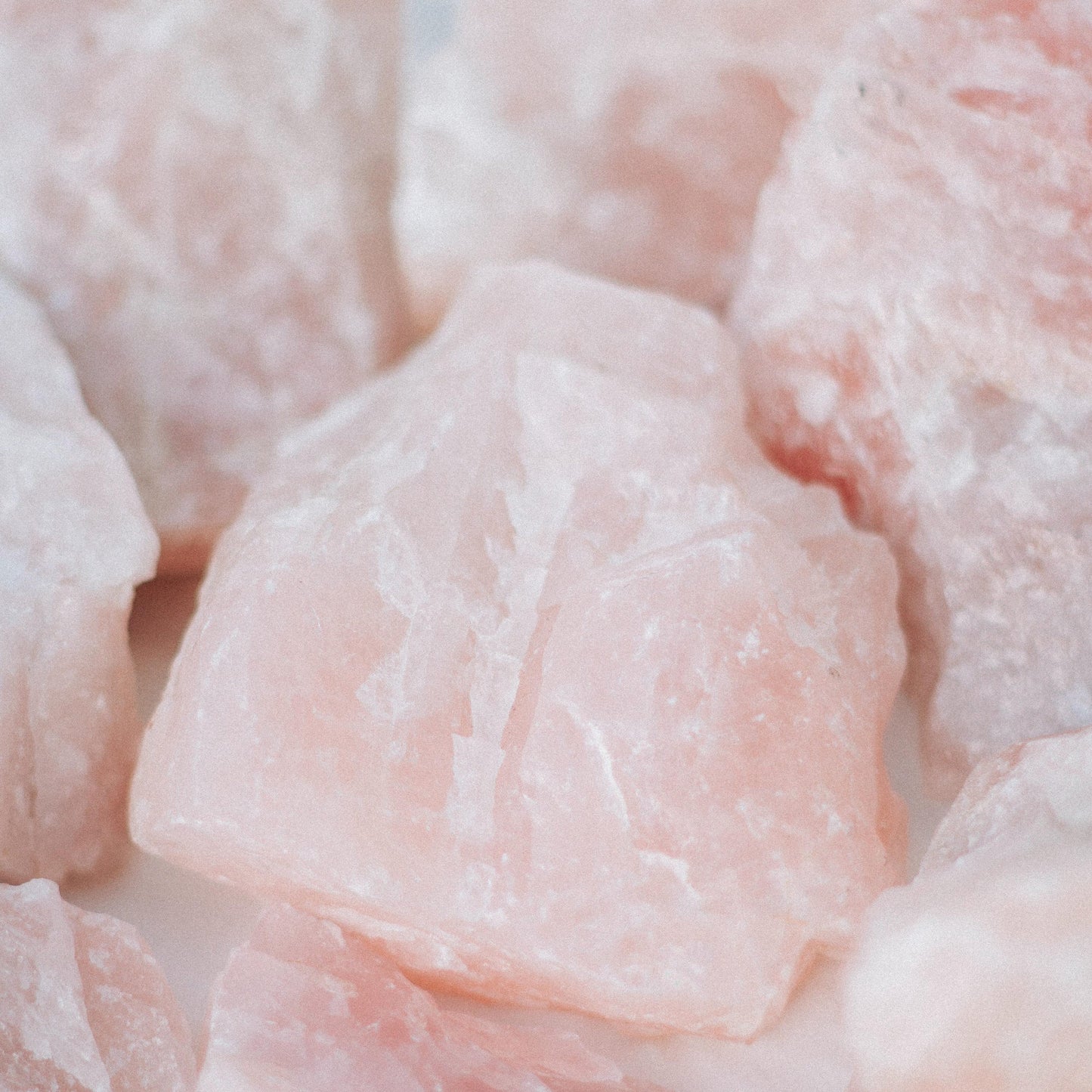Blushing Rosé Gemstone Diffuser - Jam Rose Fragrance Oil, Floral Bouquet, Captivating Scent